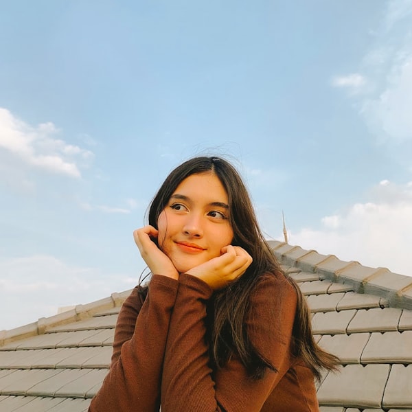 Samantha, Marketing Guru